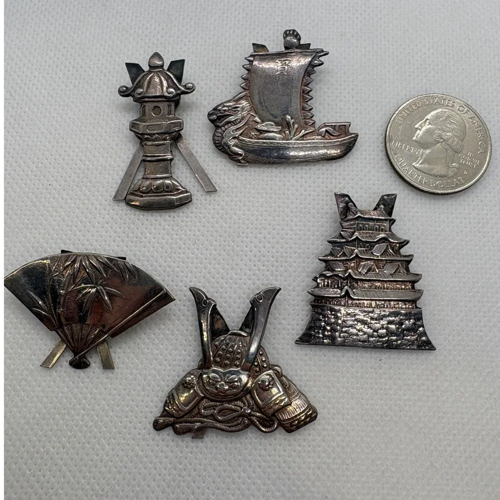 Vintage 950 Silver Japan Scarf Clip Set Dragon Boat Pagoda Samurai Fan 16.38g